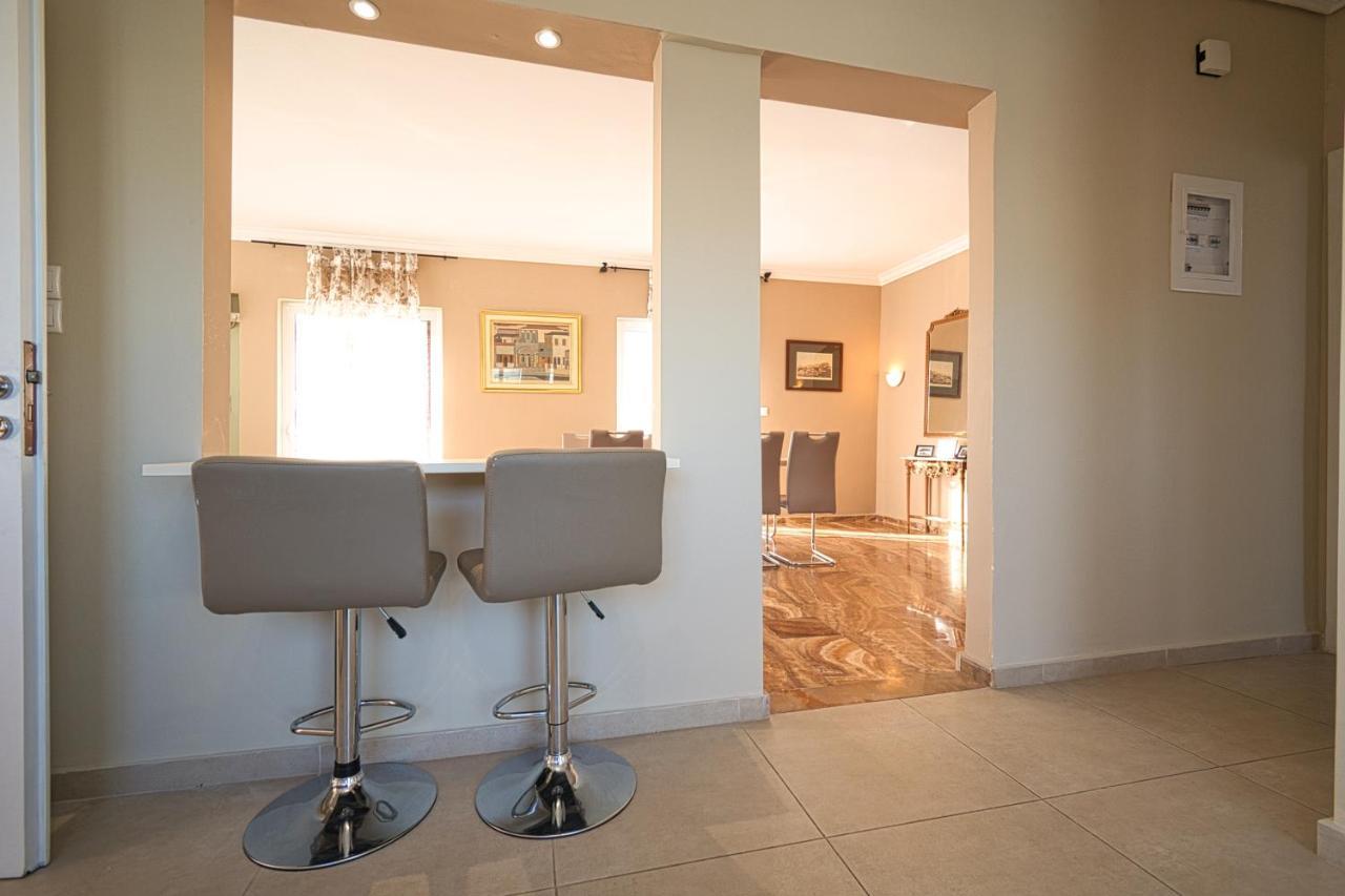 Apartamento Elegant Flat Marousi District Atenas Exterior foto